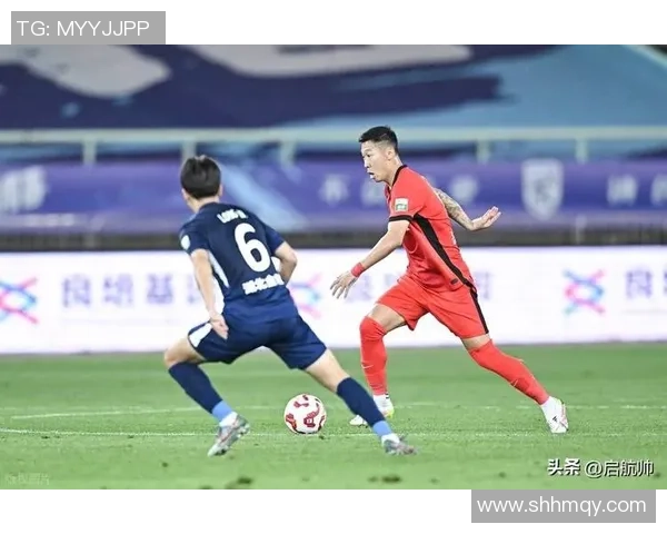 伤痛与荣耀并行悲情足球明星背后的无尽挣扎与梦想